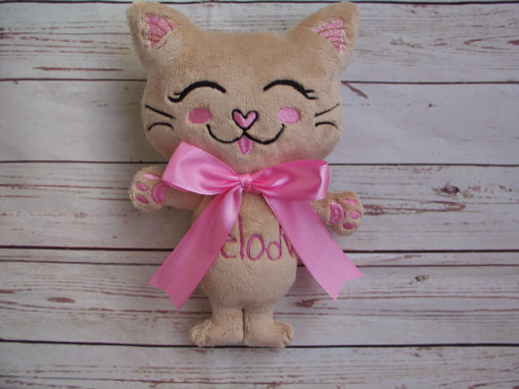 Review: Kitty Stuffie ITH - Cat Softie Design